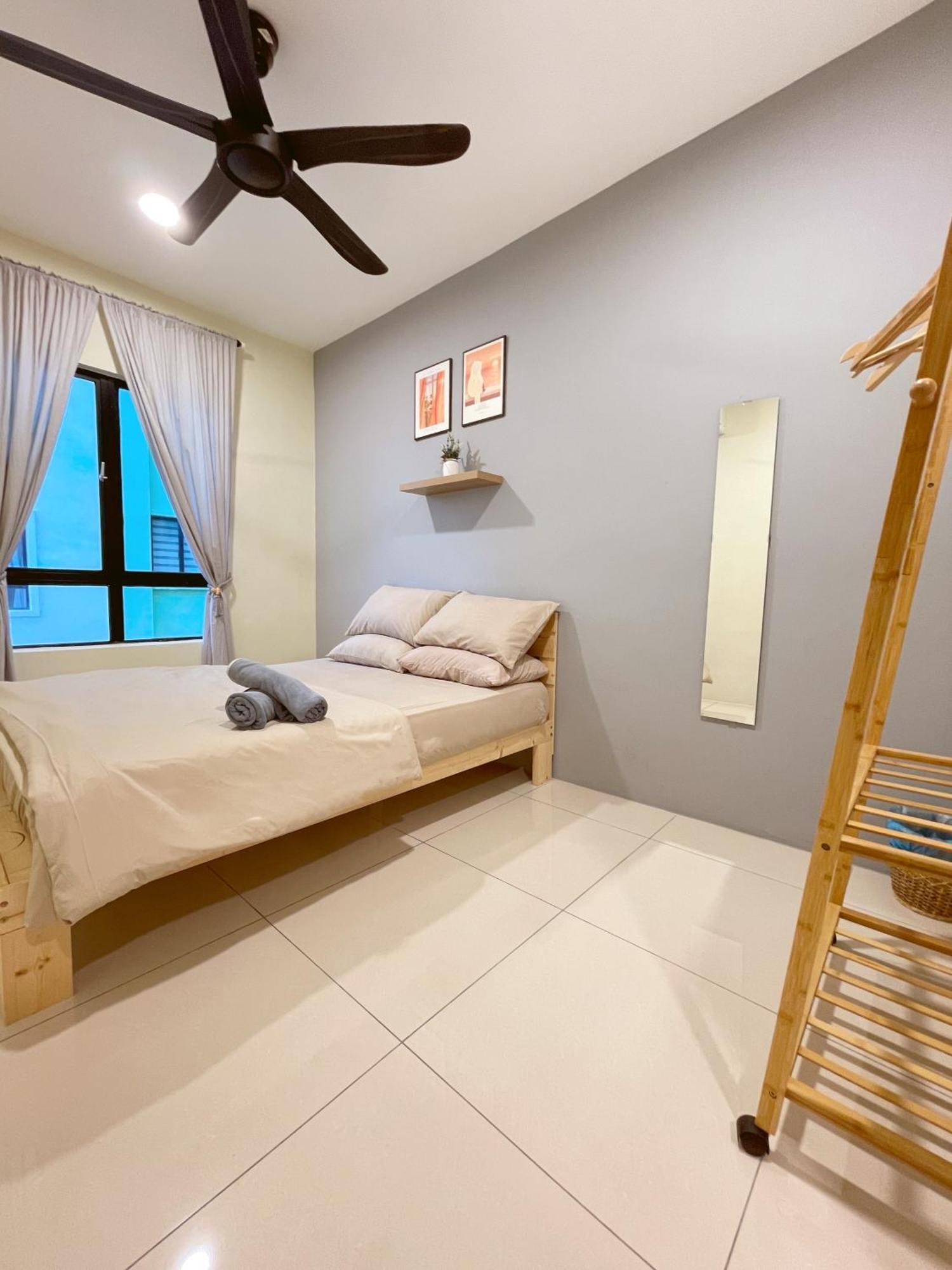 The New Sunset View Apartment *