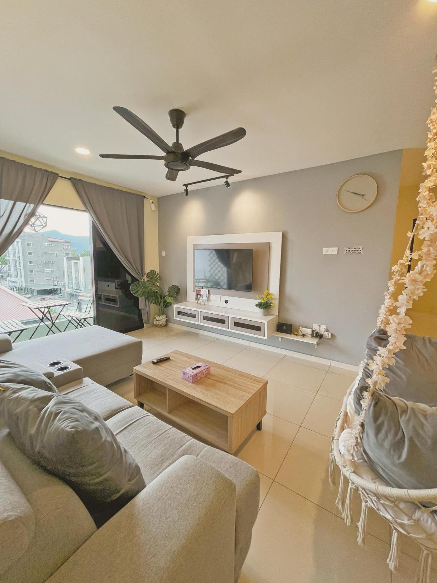 The New Sunset View Apartment